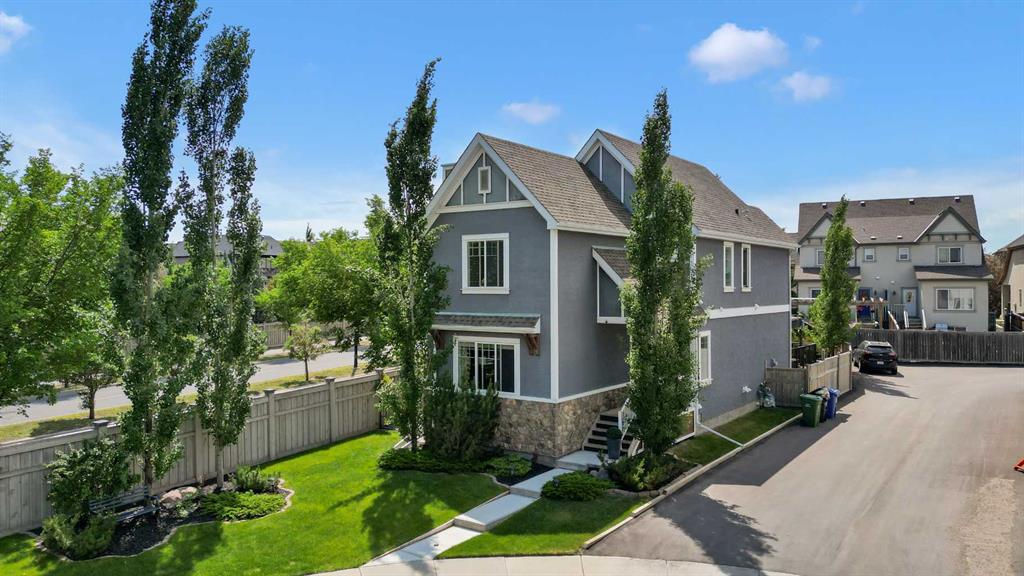 Picture of 194 Mahogany Heights SE, Calgary Real Estate Listing