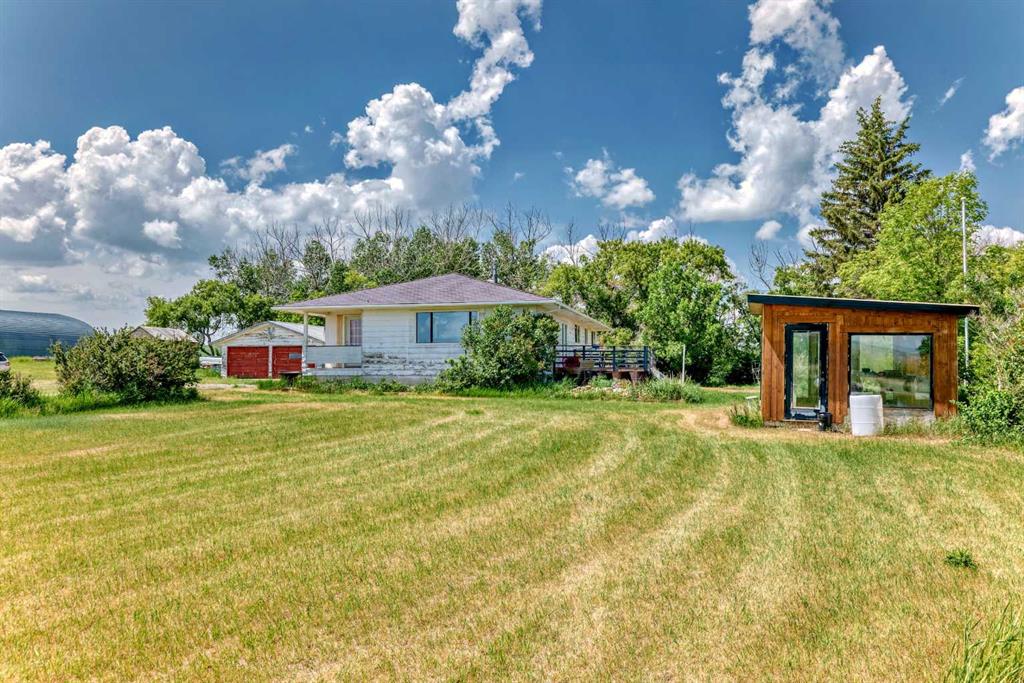 Picture of 230062 Range Road 205  , Rural Wheatland County Real Estate Listing