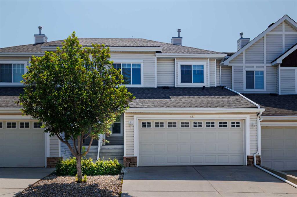 Picture of 137 Hidden Creek Gardens NW, Calgary Real Estate Listing