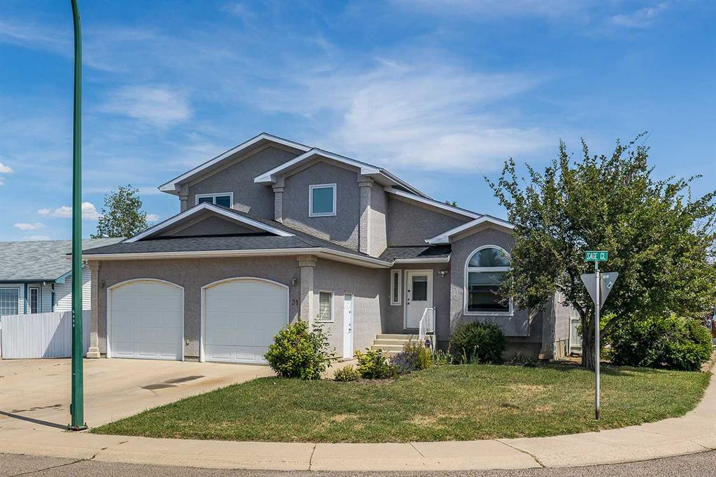 Picture of 31 Sage Close SE, Medicine Hat Real Estate Listing