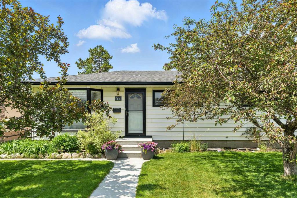 Picture of 57 Gladeview Crescent SW, Calgary Real Estate Listing