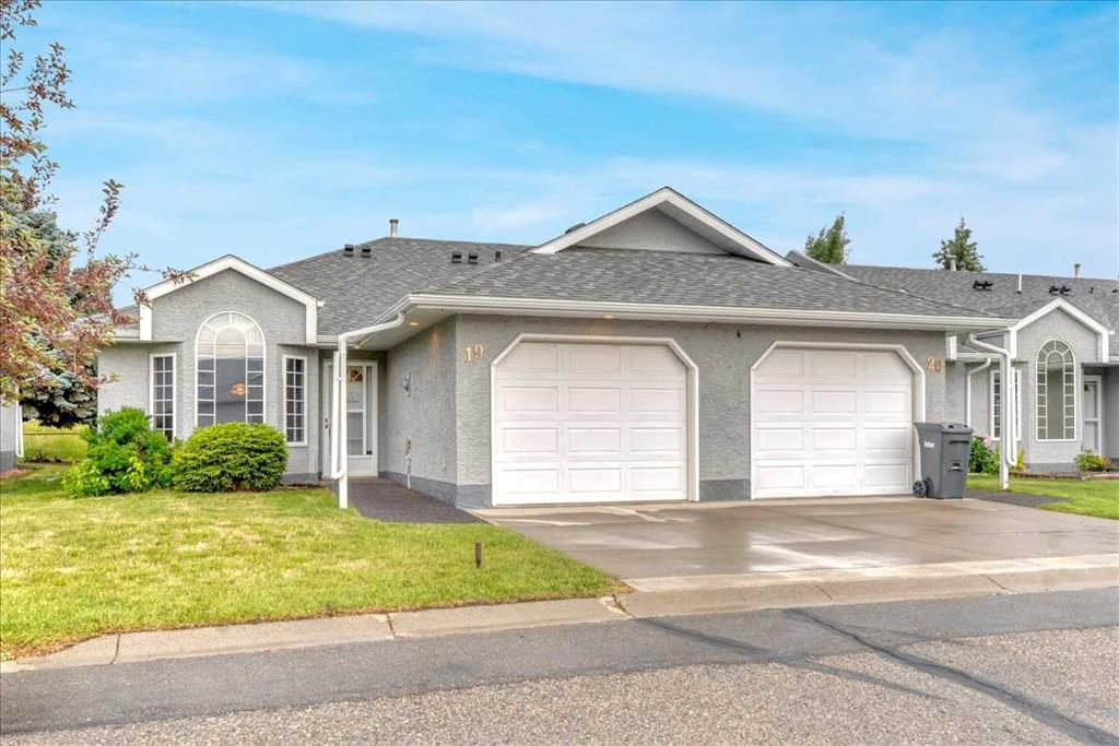 Picture of 19 Parklane Place , Strathmore Real Estate Listing