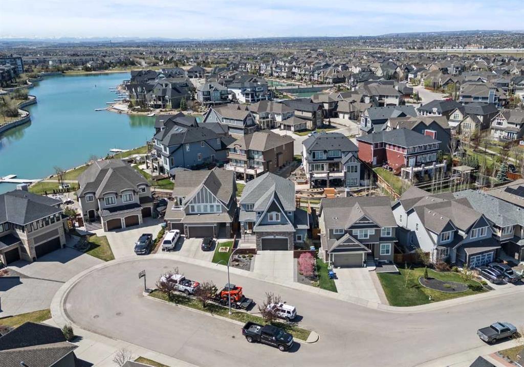 Picture of 243 Mahogany Landing SE, Calgary Real Estate Listing