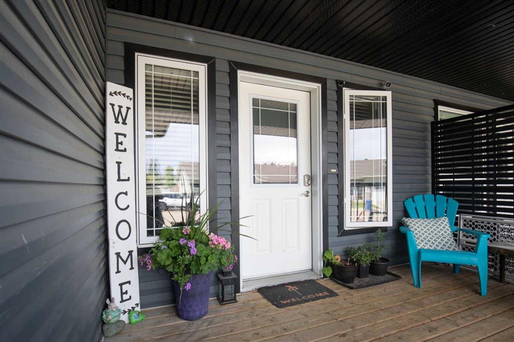 Picture of 5529 52 AvenueClose , Innisfail Real Estate Listing