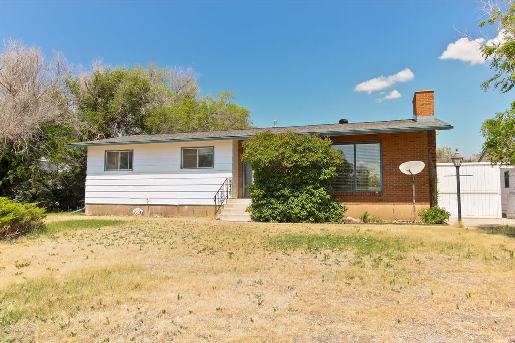 Picture of 92 2nd Avenue  N, Dunmore Real Estate Listing