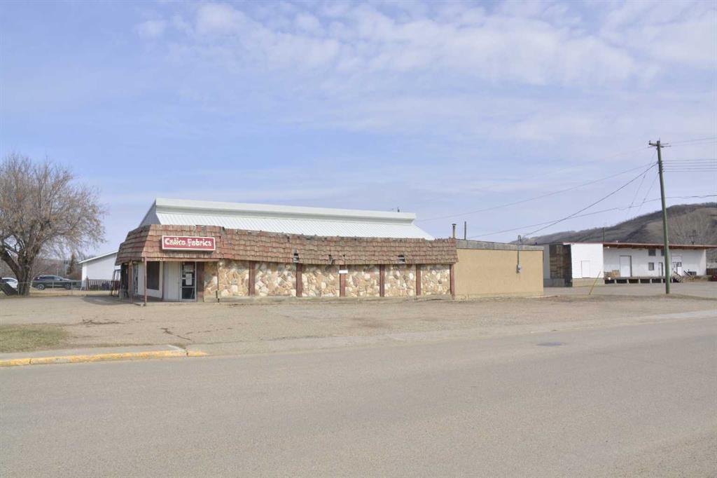 Picture of 8923 94 Street , Peace River Real Estate Listing