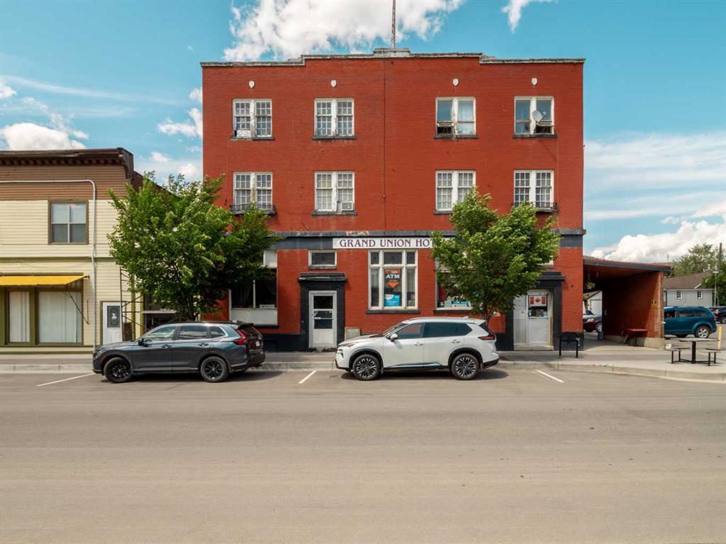 Picture of 7719 17 Avenue , Coleman Real Estate Listing