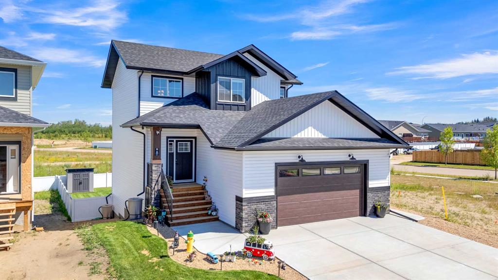 Picture of 6 Aura Drive , Blackfalds Real Estate Listing