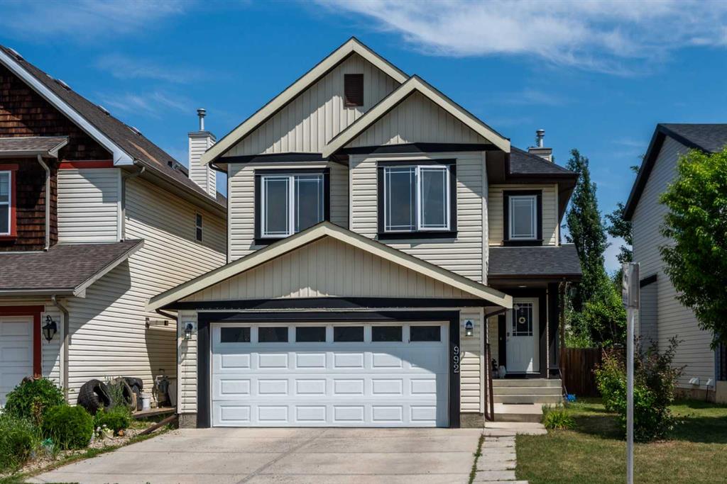 Picture of 992 Copperfield Boulevard SE, Calgary Real Estate Listing