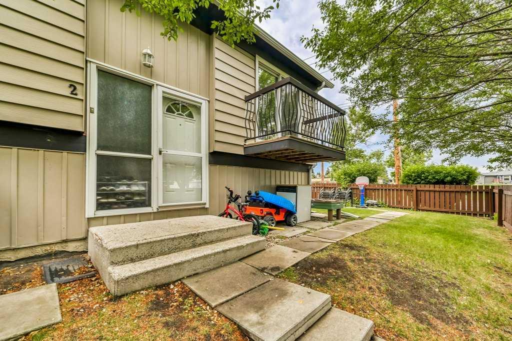 Picture of 2, 7205 4 Street NE, Calgary Real Estate Listing