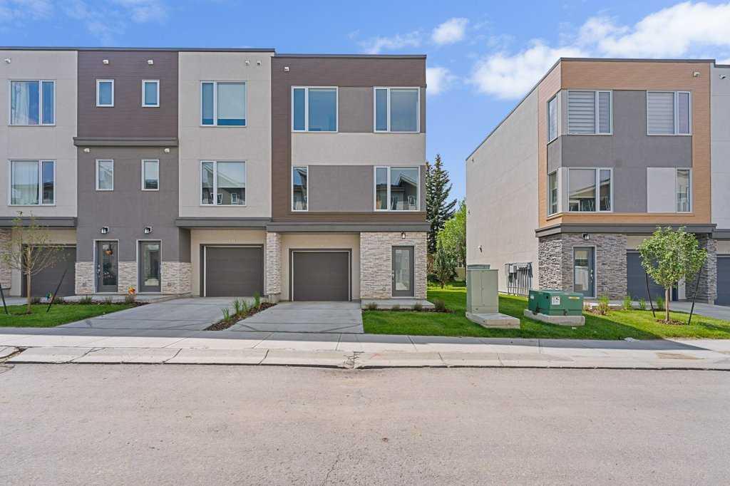 Picture of 436 Shawnee Square SW, Calgary Real Estate Listing