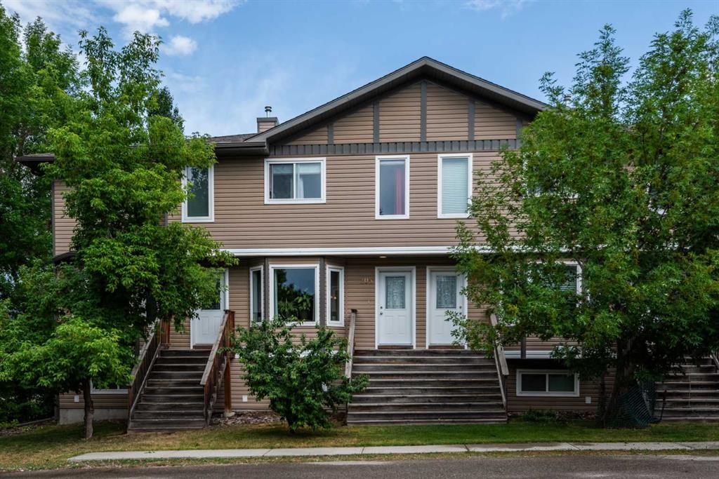 Picture of 205, 30 Wellington Cove , Strathmore Real Estate Listing