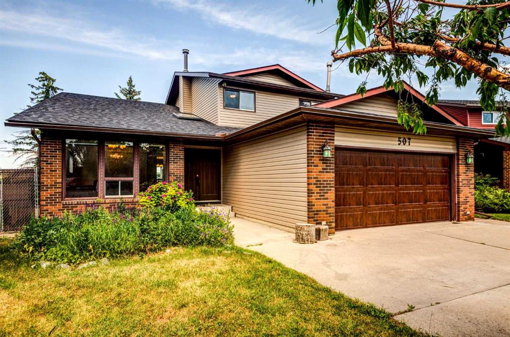 Picture of 507 Bernard Mews NW, Calgary Real Estate Listing