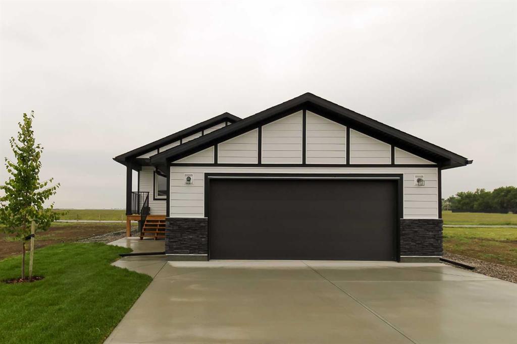 Picture of 1937 Parkside Way , Coaldale Real Estate Listing