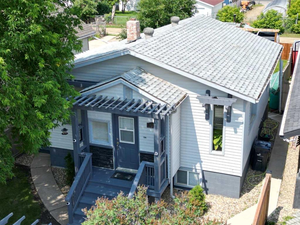 Picture of 9618 95 Avenue , Peace River Real Estate Listing
