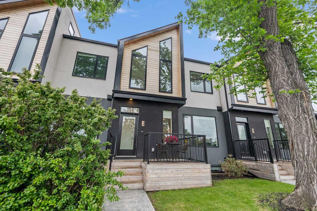 Picture of 2, 1523 20 Avenue NW, Calgary Real Estate Listing