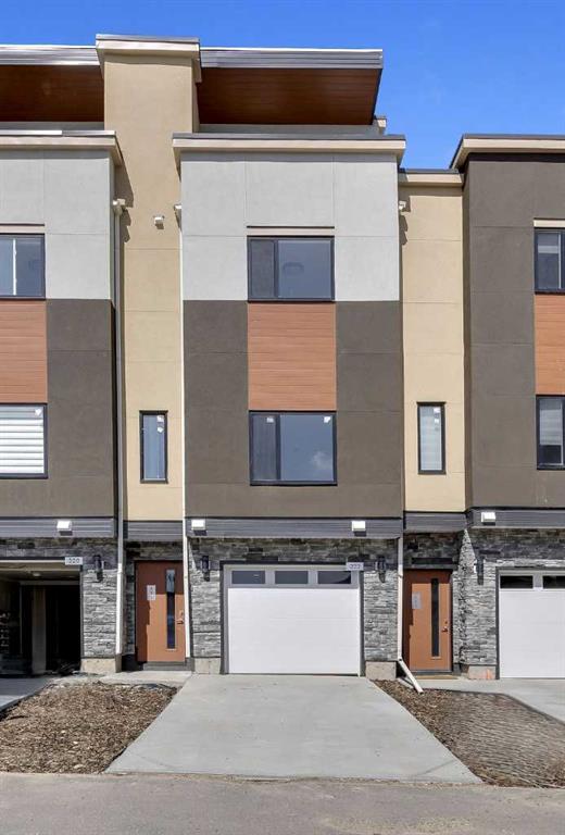 Picture of 322 Sage Hill Circle NW, Calgary Real Estate Listing