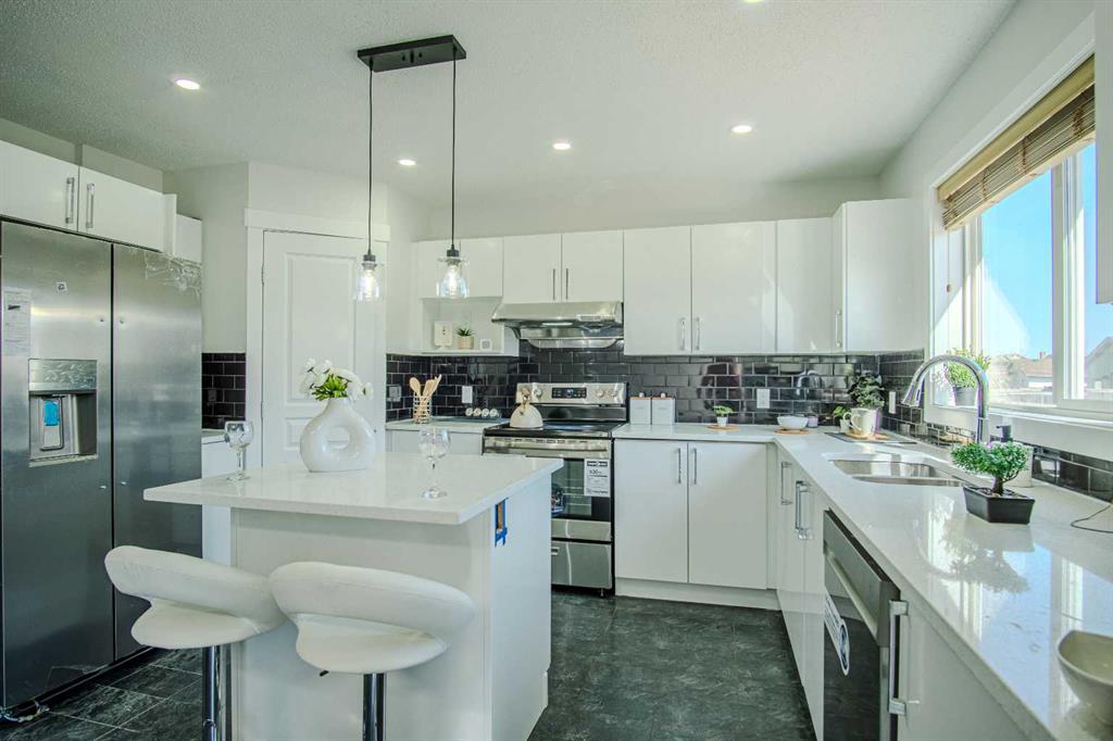 Picture of 23 Saddlebrook Gardens NE, Calgary Real Estate Listing