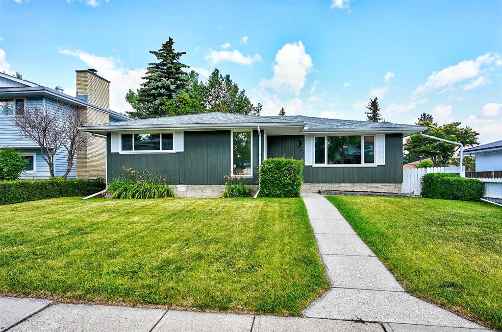 Picture of 1004 Cantabrian Drive SW, Calgary Real Estate Listing