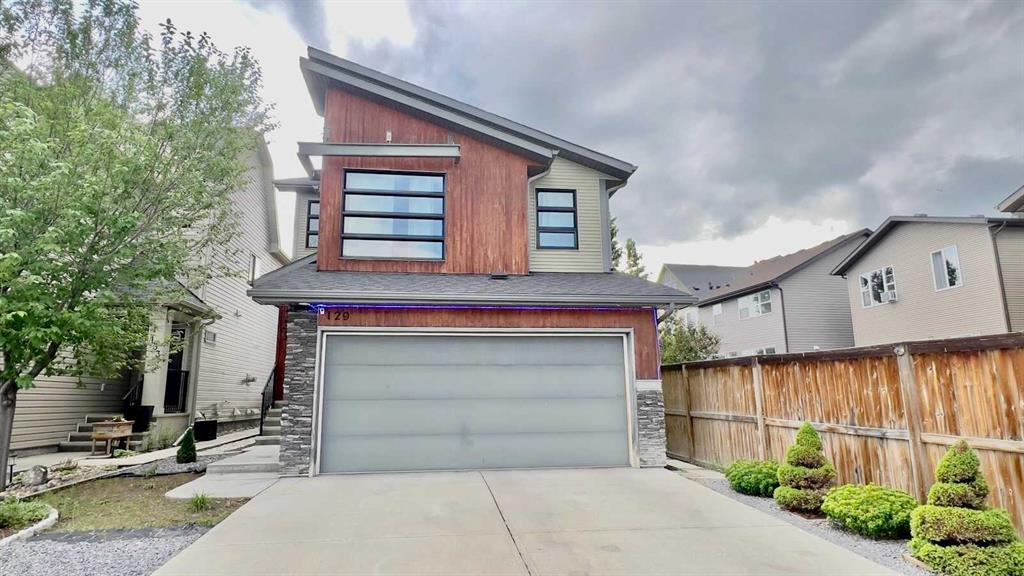 Picture of 129 Walden Crescent SE, Calgary Real Estate Listing