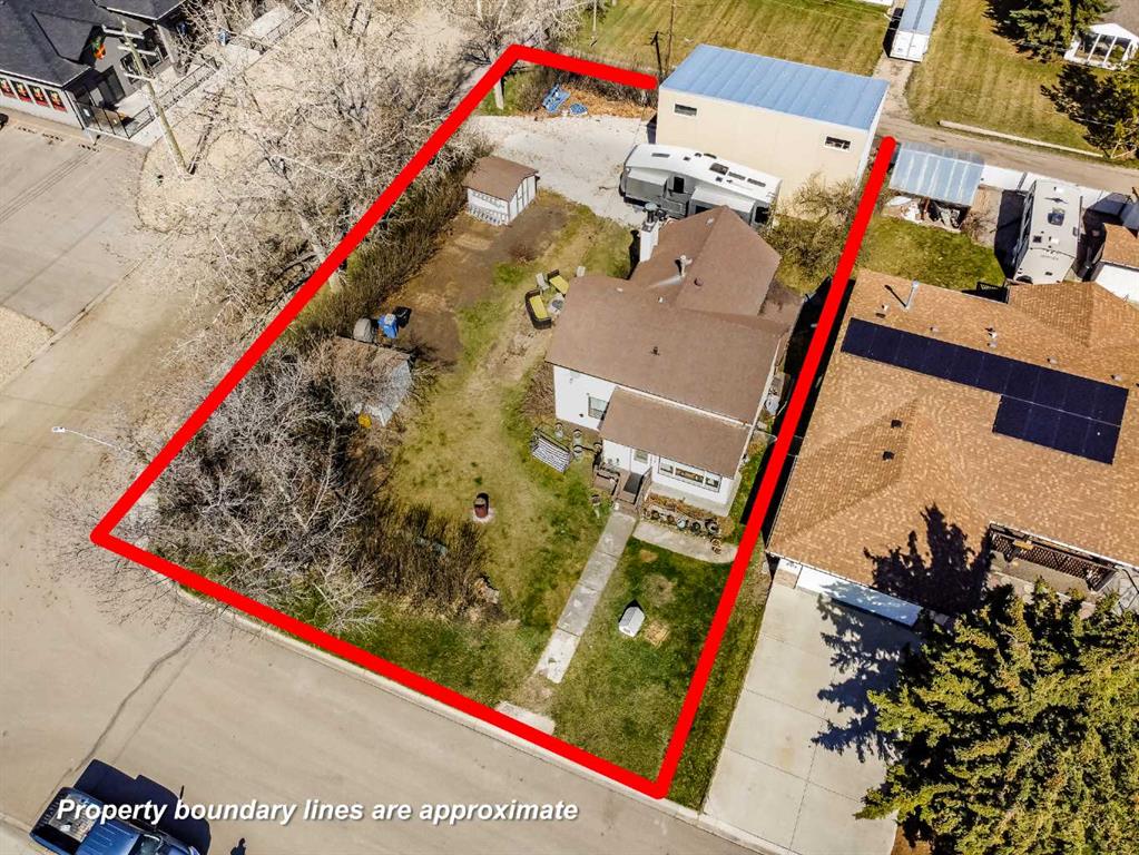 Picture of 856 Osler Street , Carstairs Real Estate Listing