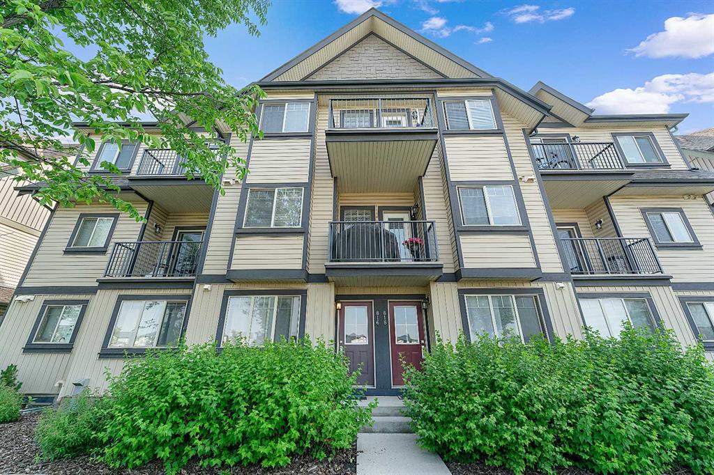 Picture of 816, 121 Copperpond Common SE, Calgary Real Estate Listing