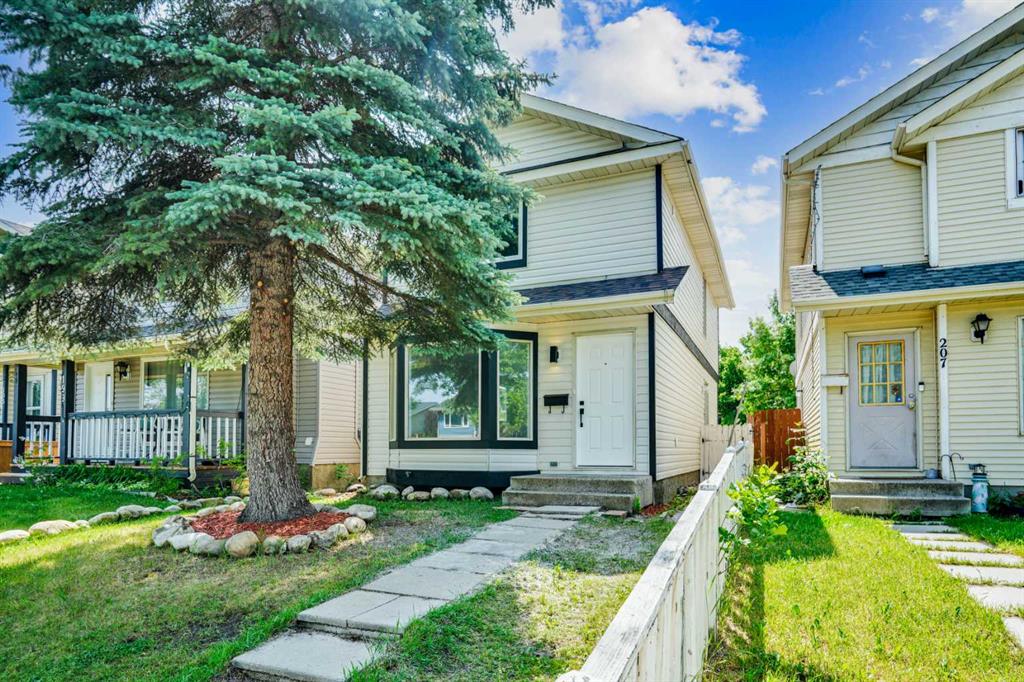 Picture of 203 Castleridge Drive N, Calgary Real Estate Listing