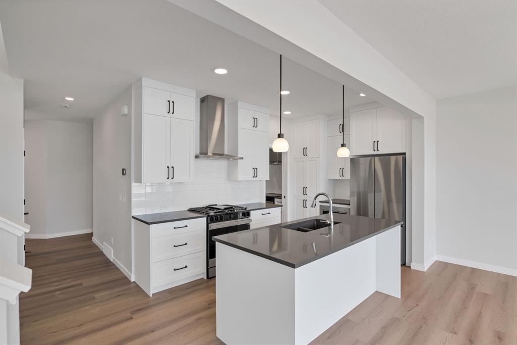 Picture of 4067 Sawgrass Street NW, Airdrie Real Estate Listing