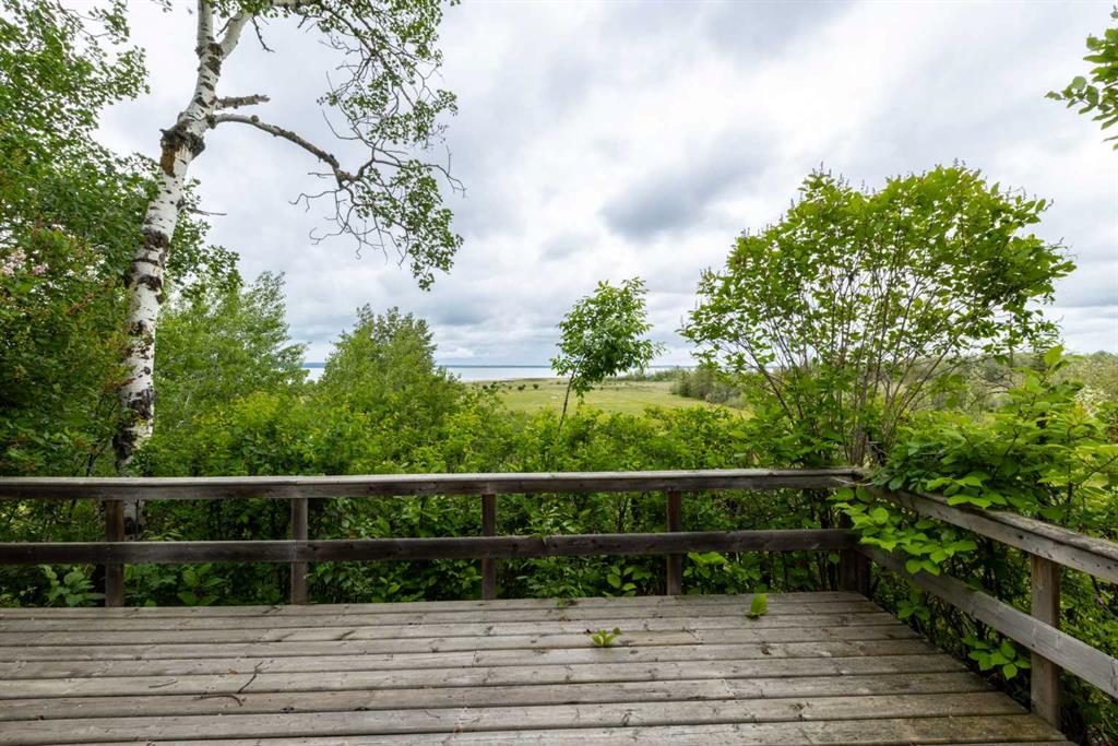 Picture of 220, 40422 Range Road 10  , Gull Lake Real Estate Listing
