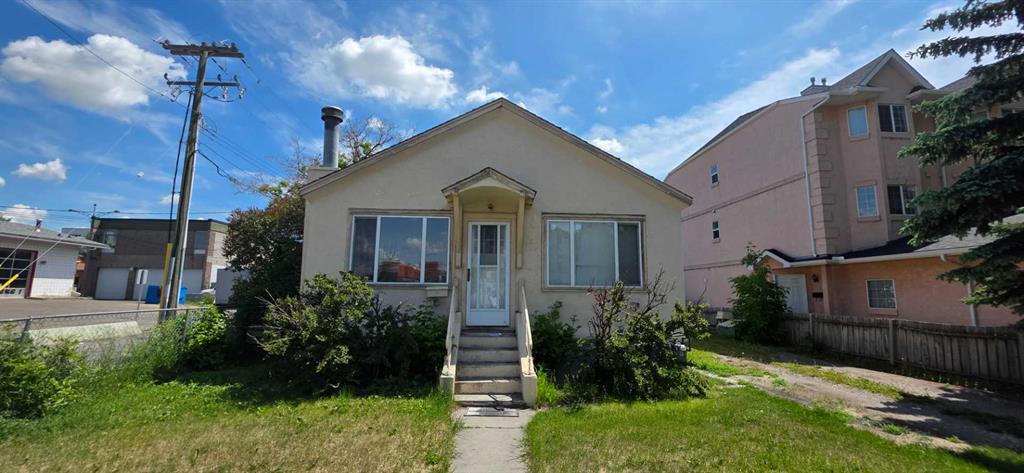 Picture of 1532 Centre A Street NE, Calgary Real Estate Listing