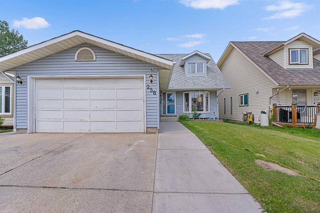 Picture of 256 Scenic Way NW, Calgary Real Estate Listing