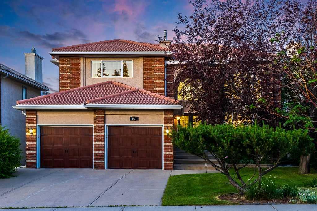 Picture of 169 Signature Way SW, Calgary Real Estate Listing