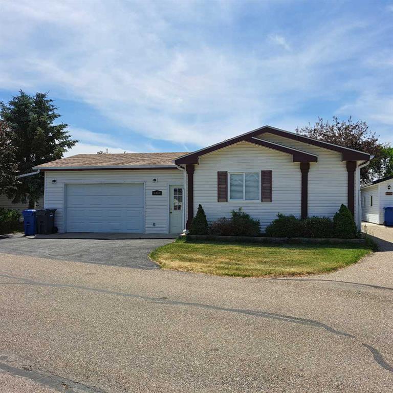 Picture of 3308 29 Street S, Lethbridge Real Estate Listing