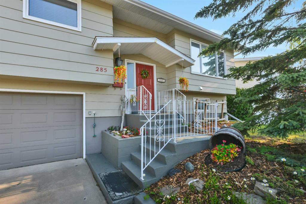 Picture of 285 9 Street SE, Three Hills Real Estate Listing