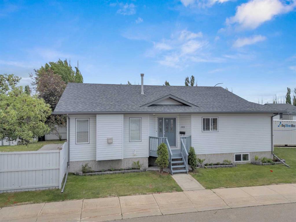 Picture of 148 Ammeter Close , Red Deer Real Estate Listing