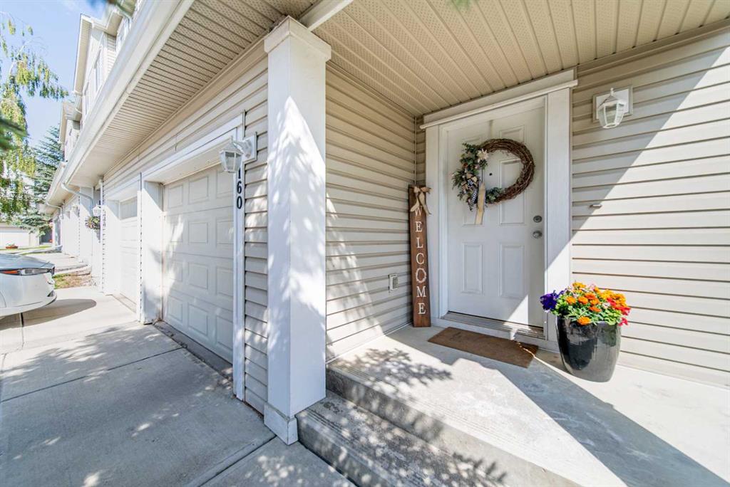 Picture of 160 Copperfield Court SE, Calgary Real Estate Listing