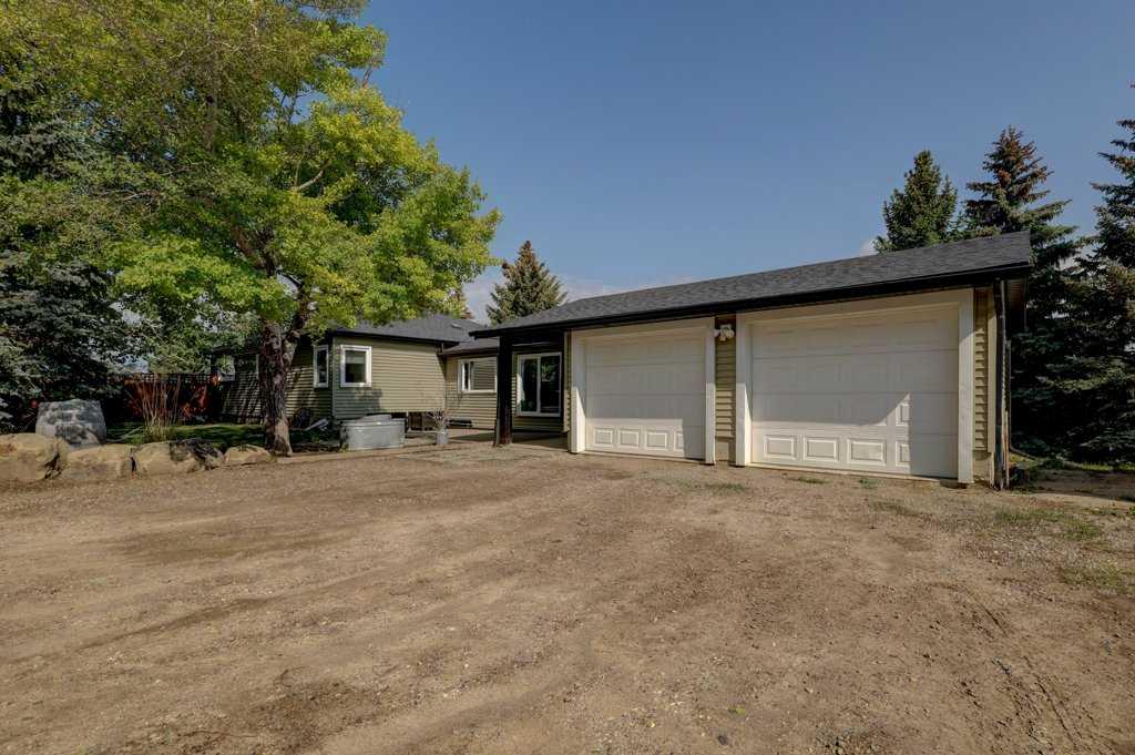 Picture of 23140 Township Road 272  , Rural Rocky View County Real Estate Listing