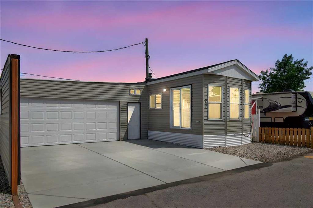 Picture of 27, 2106 50 Street SE, Calgary Real Estate Listing