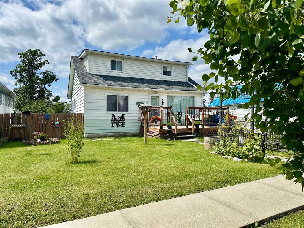 Picture of 4618 53 Street , Mayerthorpe Real Estate Listing
