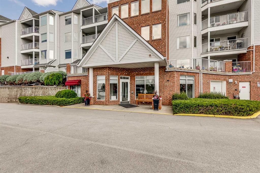 Picture of 301, 2301 Hawksbrow Point NW, Calgary Real Estate Listing