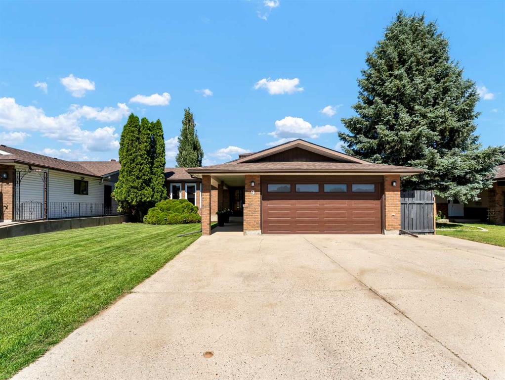 Picture of 9 Carry Court SE, Medicine Hat Real Estate Listing