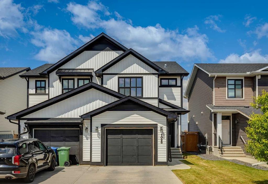 Picture of 1028 Seton Circle SE, Calgary Real Estate Listing