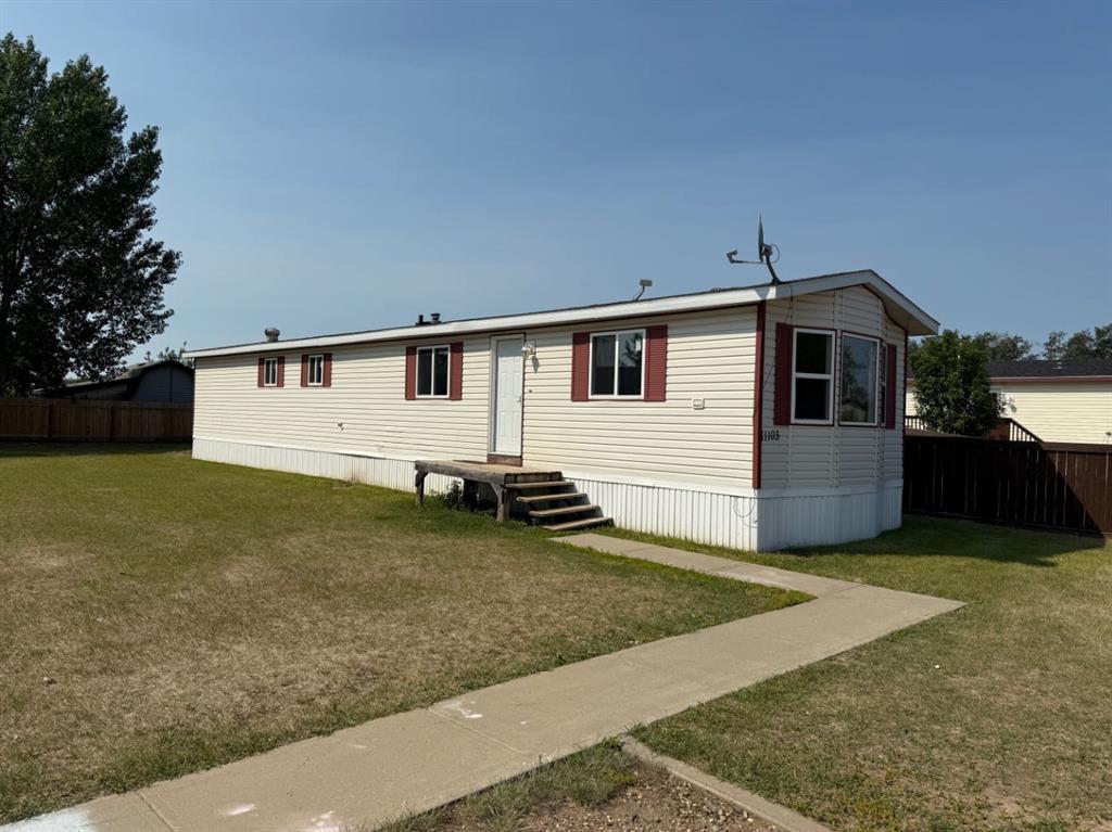 Picture of 11105 103 Ave  , La Crete Real Estate Listing