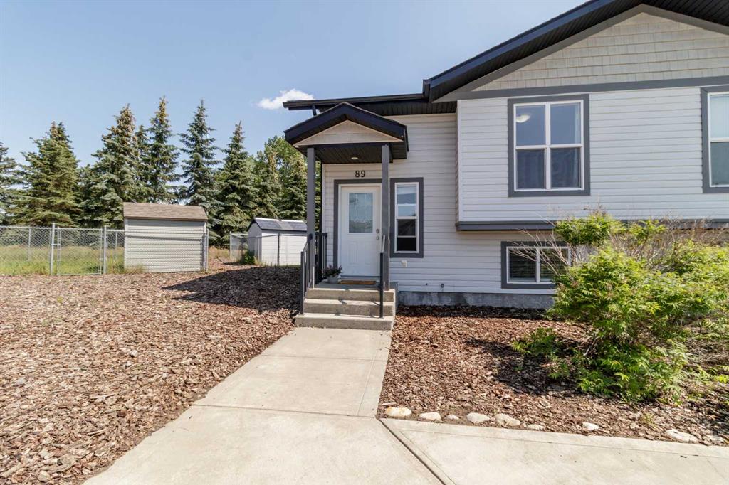 Picture of 89 Winston Place , Blackfalds Real Estate Listing