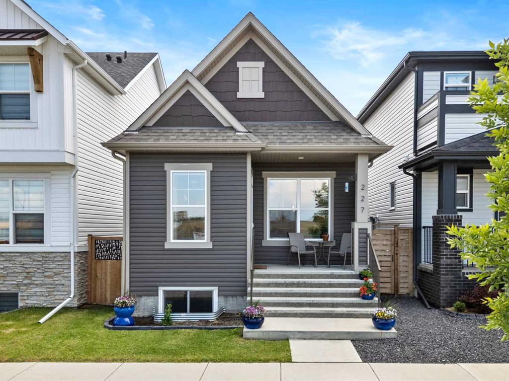 Picture of 227 Union Avenue SE, Calgary Real Estate Listing