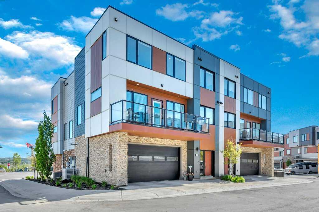 Picture of 87 Na\'a Heights SW, Calgary Real Estate Listing