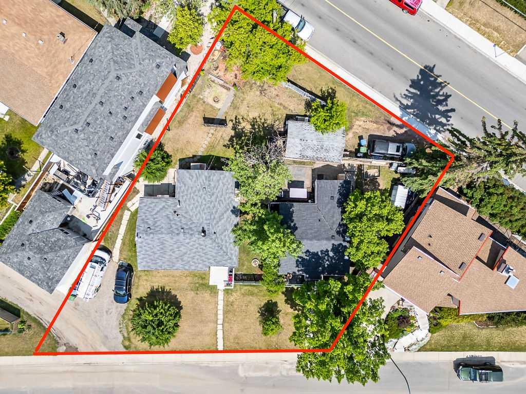 Picture of 4908 22 Avenue NW, Calgary Real Estate Listing