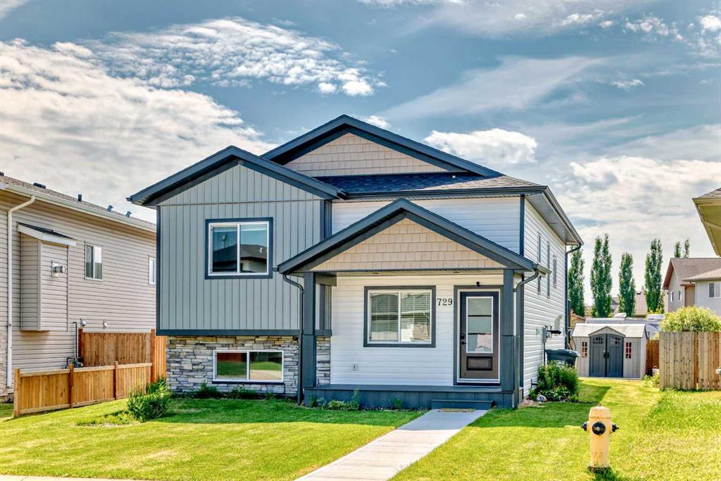 Picture of 729 Cypress  , Springbrook Real Estate Listing