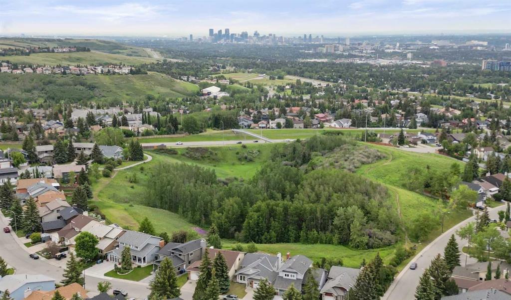 Picture of 19 Hawkhill Way NW, Calgary Real Estate Listing
