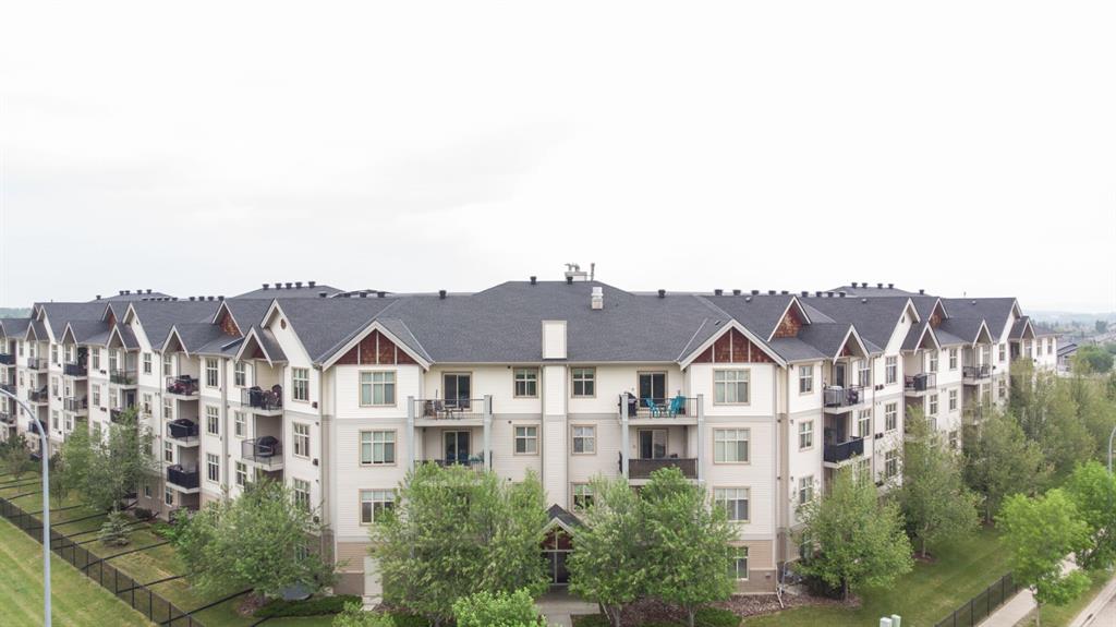 Picture of 406, 100 Lakeway Boulevard , Sylvan Lake Real Estate Listing